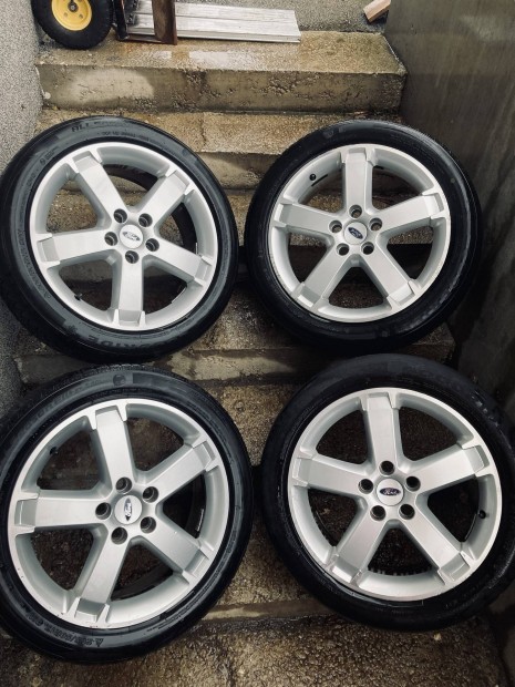 Ford 17 col 5x108 gyri alufelni