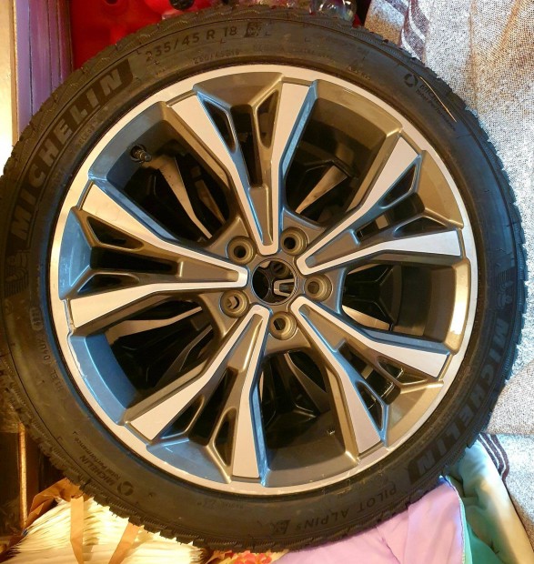Ford 18" tli kerk szett + Michelin Pilot Alpin 5 - 235/45 R18 + Tpms