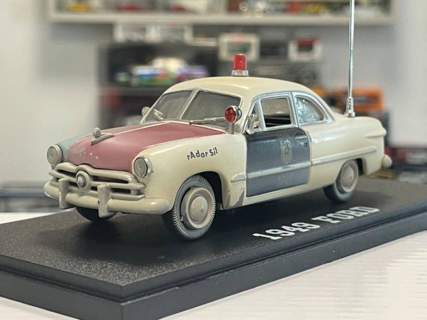 Ford 1949 Tijuana Border Police 1:43 1/43 Greenlight