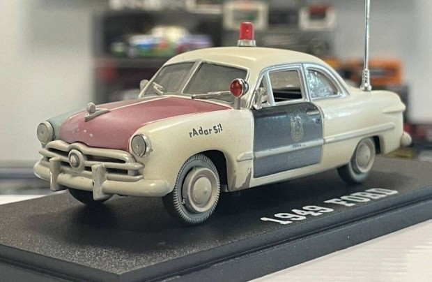 Ford 1949 Tijuana Border Police 1:43 1/43 Greenlight