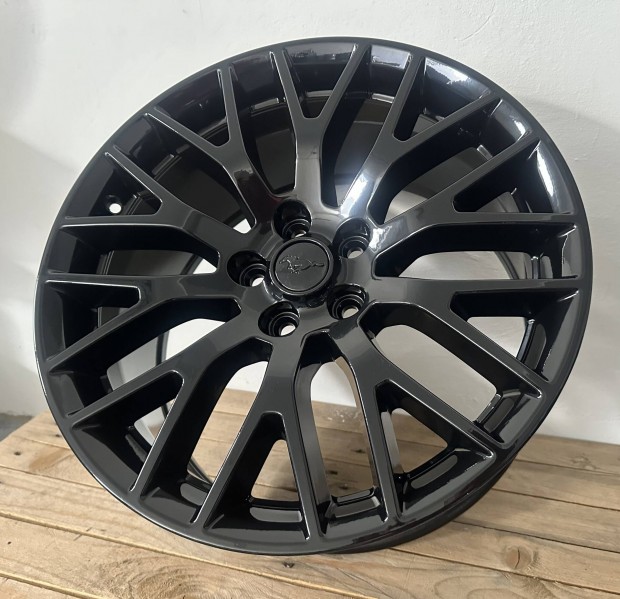 Ford 19es gyri alufelni 5x114,3 Mustang