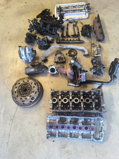 Ford 2,2 Motor Knba Motork�d Megmaradt Alkatr�sze!