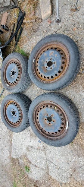 Ford 5x108 lemezfelni tligumikkal