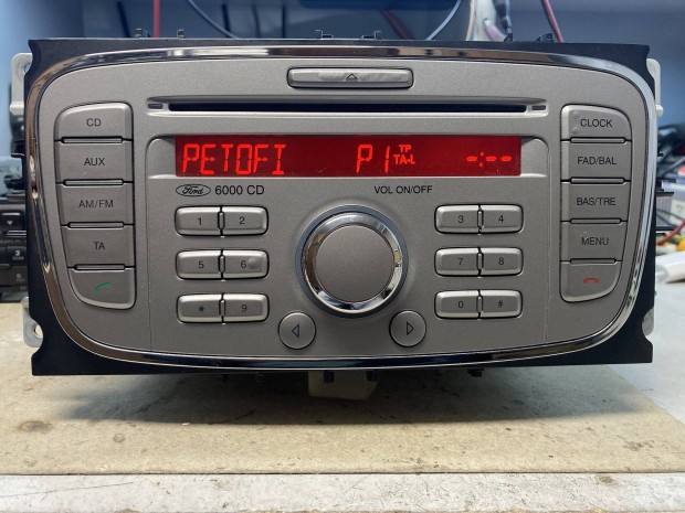 Ford 6000CD gyári C-max autórádió-CD eladó