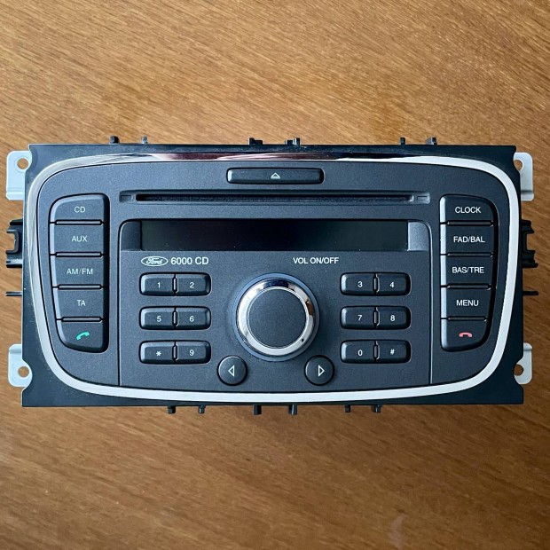 Ford 6000 CD fejegys�g
