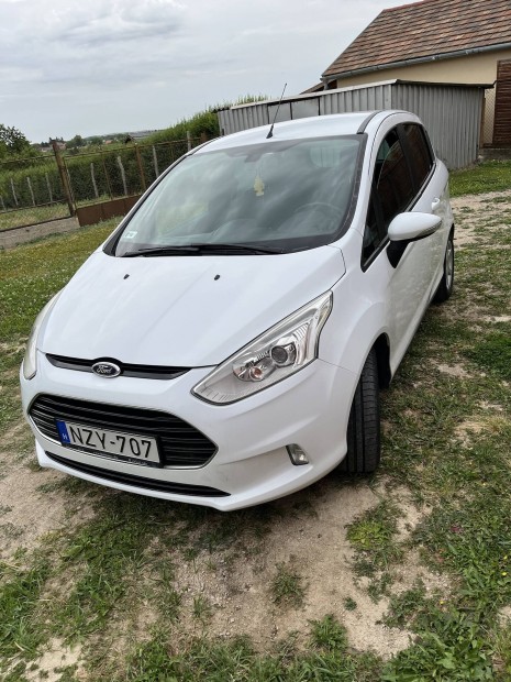 Ford B Max 1,0 benzin