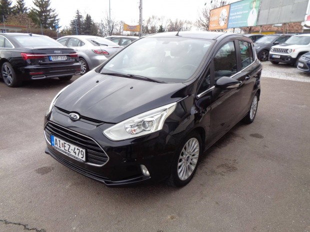 Ford B-Max 1.4 Titanium 135ekm!! Panoráma tető!!