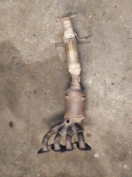 Ford C Max 1,6 benzin kipufog� kataliztorral elad�