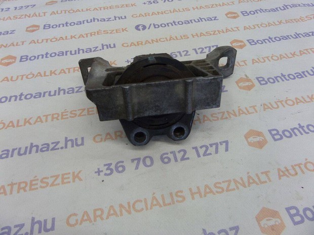 Ford C-Max Eladó gyári, bontott 1.6 benzin jobb motortartó bak
