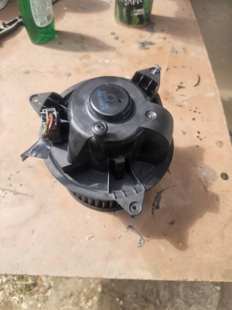 Ford Connect mk1 klimás fütés motor fütömotor 10000