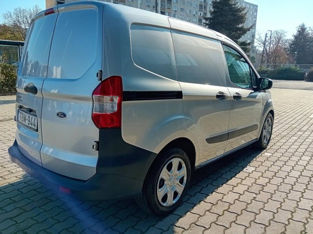 Ford Courier Transit1.5 TDCi Limited 130ekm-rel...