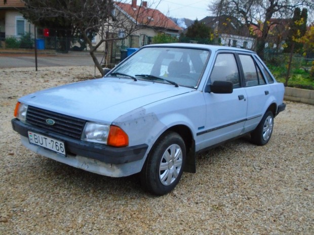 Ford Escort 1.1 LASER Jó motorral.5l-es fogyasz...