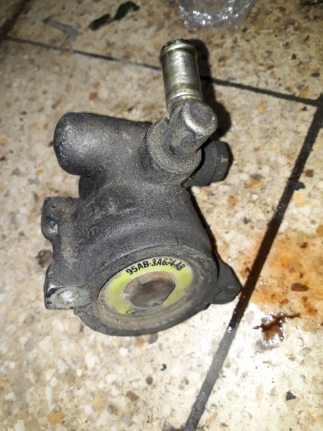 Ford Escort 91-95 Kormányszervó Szivattyú