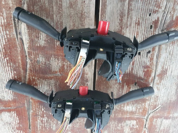 Ford Escort Fiesta korm�nykapcsol�.