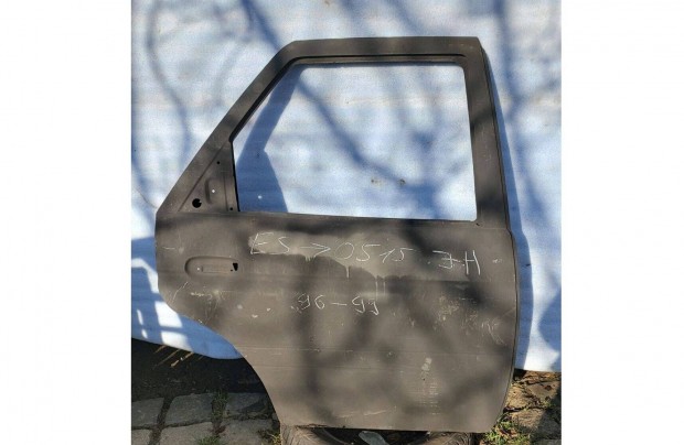 Ford Escort Jobb hátsó ajtó ( 1996-1999 )