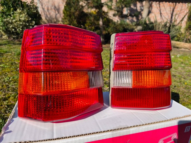 Ford Escort Kombi Cabrio gy�ri h�ts� l�mpa p�r