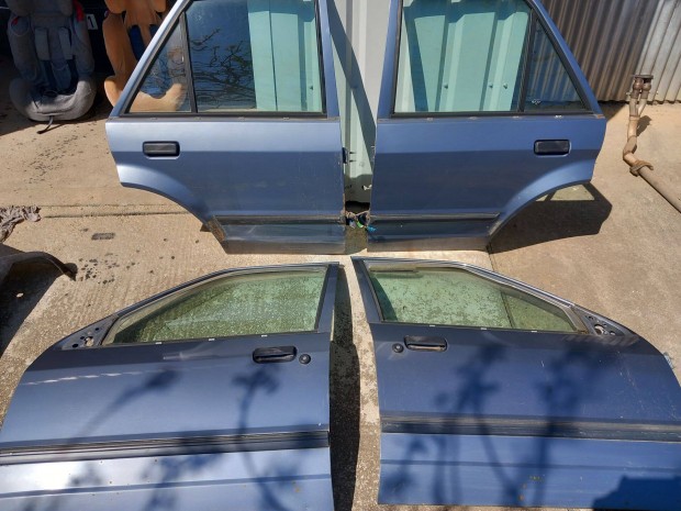 Ford Escort Mk4 ajtók, csomagtérajtó