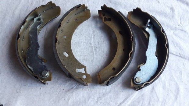 Ford Escort hátsó fékpofa garn 2002ig új dobozában