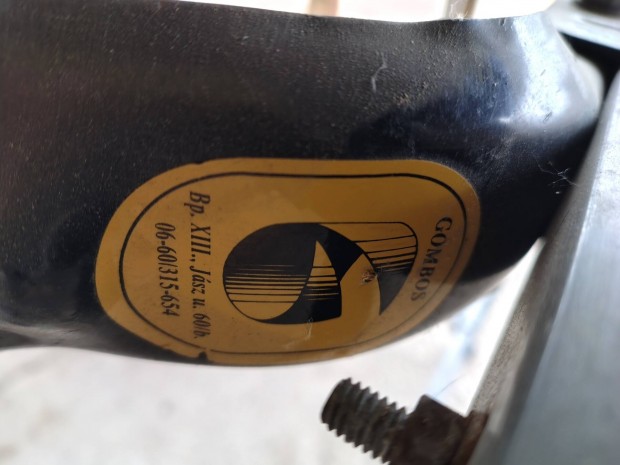 Ford Escort tetcsomagtart