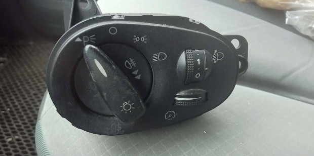 Ford Escort vil�g�t�s kapcsol� 