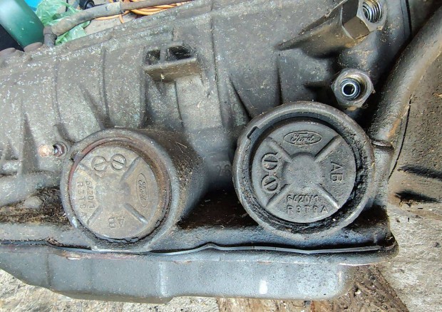 Ford Explorer (1995-2001 k�zti 2. gener�ci�) automata v�lt�ja