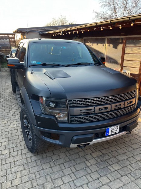 Ford F 150 SVT Raptor 6.2 V8