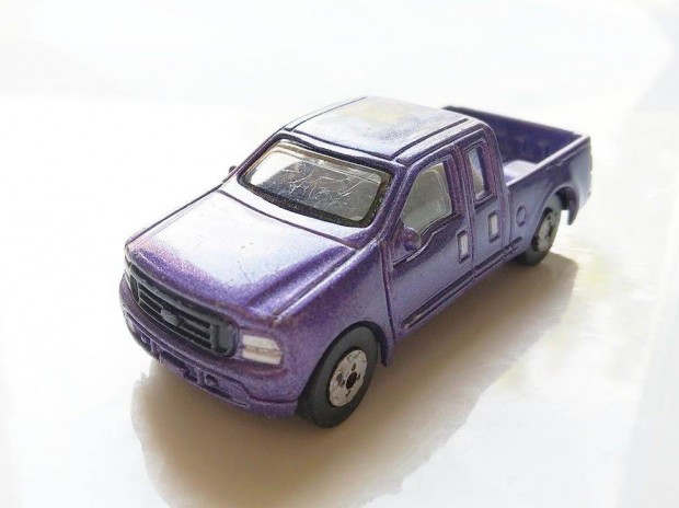 Ford F-150 kisteheraut 1/64