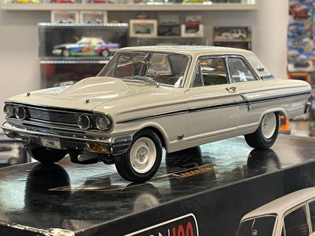 Ford Fairlane Thunderbolt 1964 1:18 1/18 Precision Collection