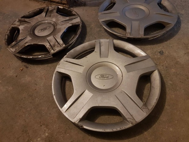 Ford Fiesta 14" gyári eredeti dísztárcsa 3 db (OEM: 25611130DA)