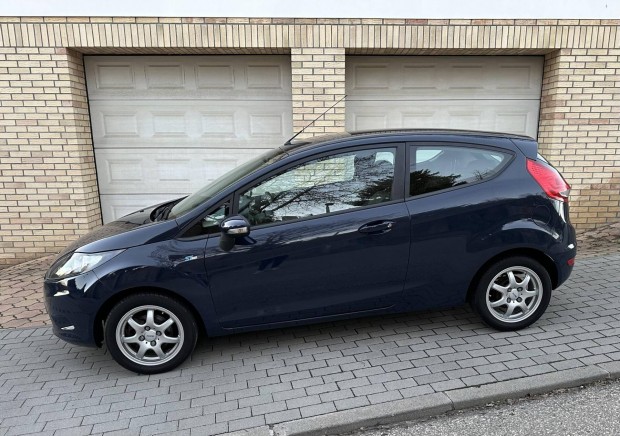 Ford Fiesta 1.25 Ambiente Klma-15COL-Friss Ms...