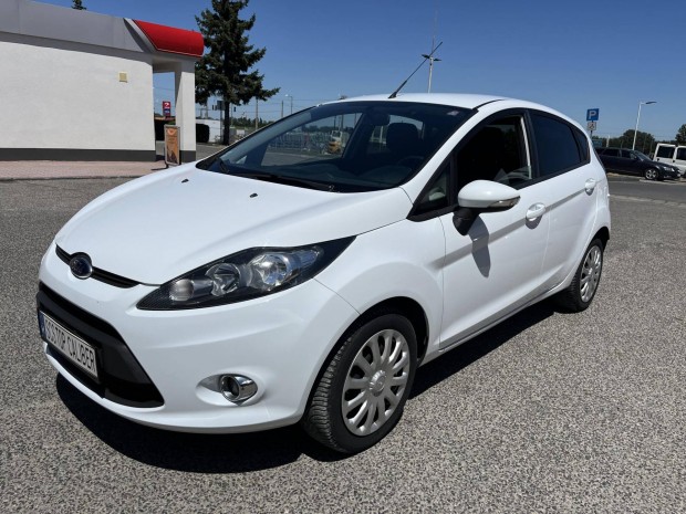 Ford Fiesta 1.25 Ambiente ülésfűtés.kevés km.új...