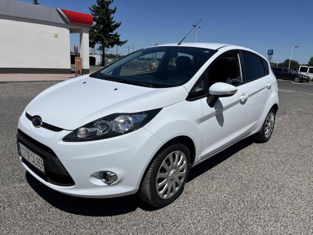 Ford Fiesta 1.25 Ambiente ülésfűtés.kevés km.új...