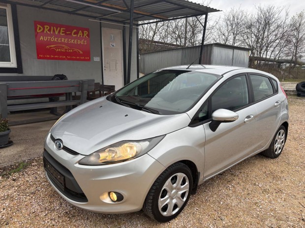 Ford Fiesta 1.25 Ghia Megk�m�lt.�l�sf�t�s.kl�ma