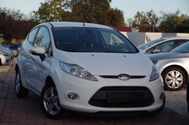 Ford Fiesta 1.25 Titanium ls/szlvd-fts.D...