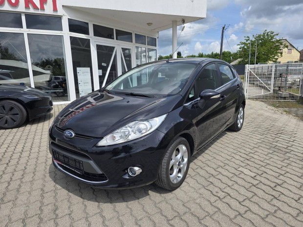 Ford Fiesta 1.25 Titanium szép állapotú. téli-n...