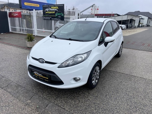 Ford Fiesta 1.25 Trend Megk�m�lt! Sz.k�nyv!
