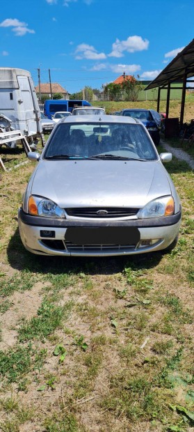 Ford Fiesta 1,2 Benzin 2000.v. Psz: 1688