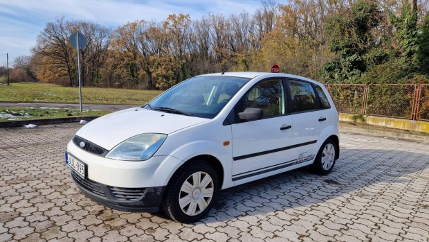 Ford Fiesta 1.3 Ambiente 106000 km Szervkormn...