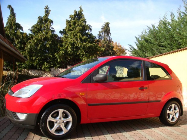 Ford Fiesta 1.3 Comfort Karambolmentesvgig sze...