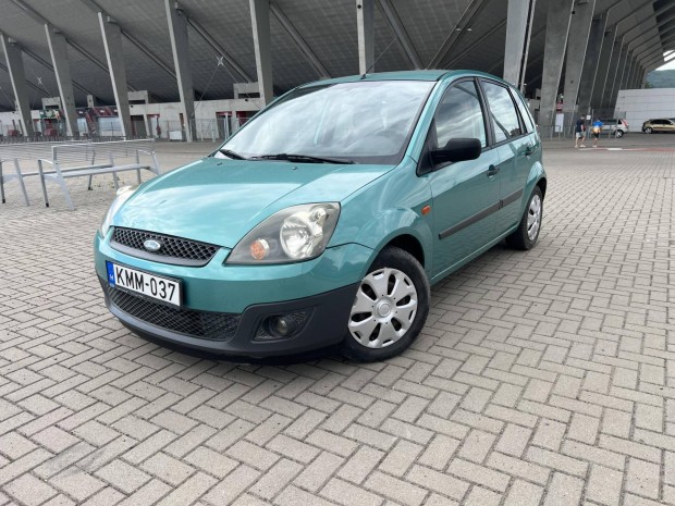 Ford Fiesta 1.3 Fresh Plus 130 E KM. Szp llap...