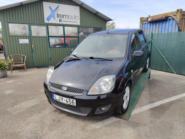 Ford Fiesta 1.4 Color