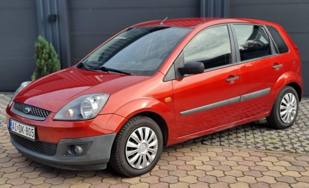 Ford Fiesta 1.4 Comfort Narancs Metl. --j GUM...