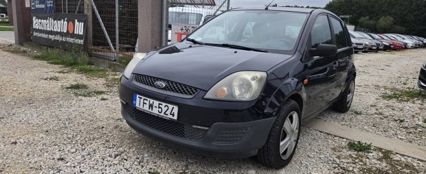 Ford Fiesta 1.4 Fresh Plus Klima.+Kerkszett