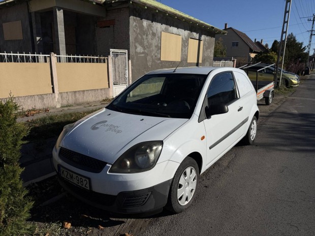 Ford Fiesta 1.4 TDCi Comfort Kisteher! Lerst...