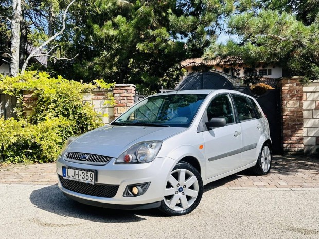 Ford Fiesta 1.4 TDCi Ghia Friss Mszaki!!!!