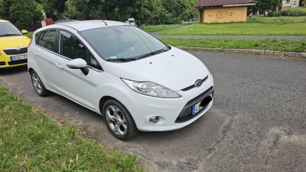 Ford Fiesta 1.4 Titanium Magyar!Akár 1Év Garanc...