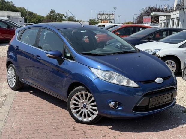 Ford Fiesta 1.6 Ghia Navi.Tempomat.Digit Klíma