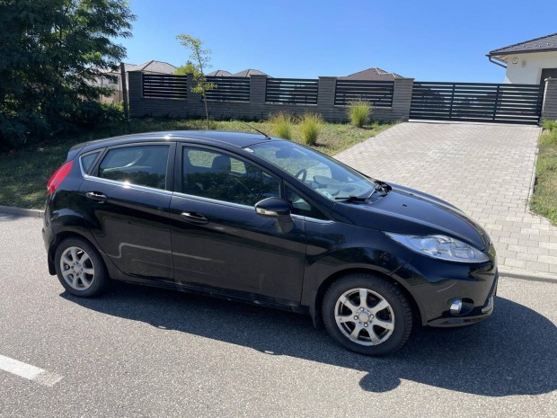 Ford Fiesta 1.6 TDCi DPF Titanium