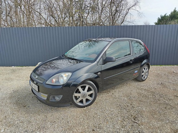Ford Fiesta 1.6 TDCi Sport Alufelni. Digit Klím...