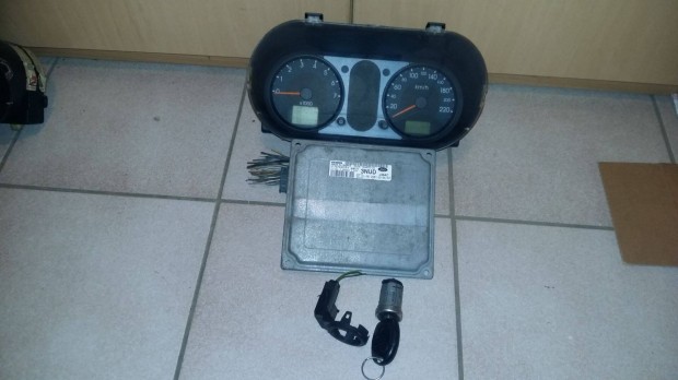Ford Fiesta 2003 , 2004 évj. 1.3 benzin SIM 21 kpl. immo szett 3Nud!!